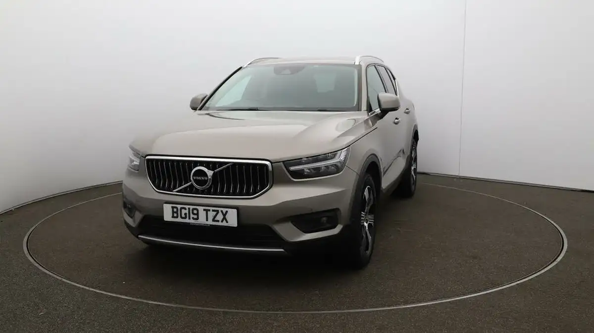2019-volvo-xc40-20td-d3-inscription-awd-geartronic-big-36