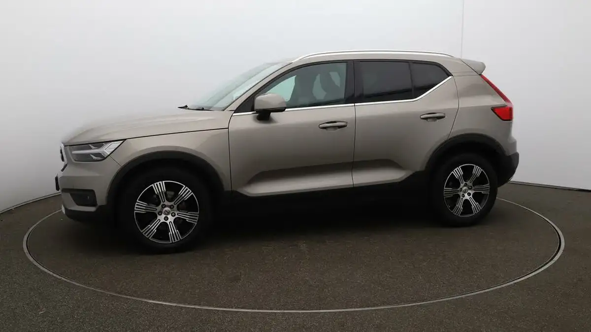 2019-volvo-xc40-20td-d3-inscription-awd-geartronic-big-64