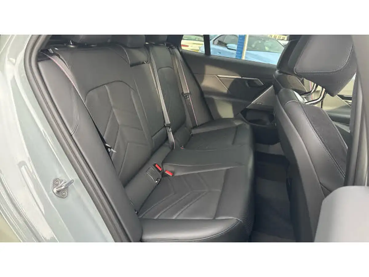 2025-bmw-5-series-20-530e-m-sport-pro-touring-5d-big-11