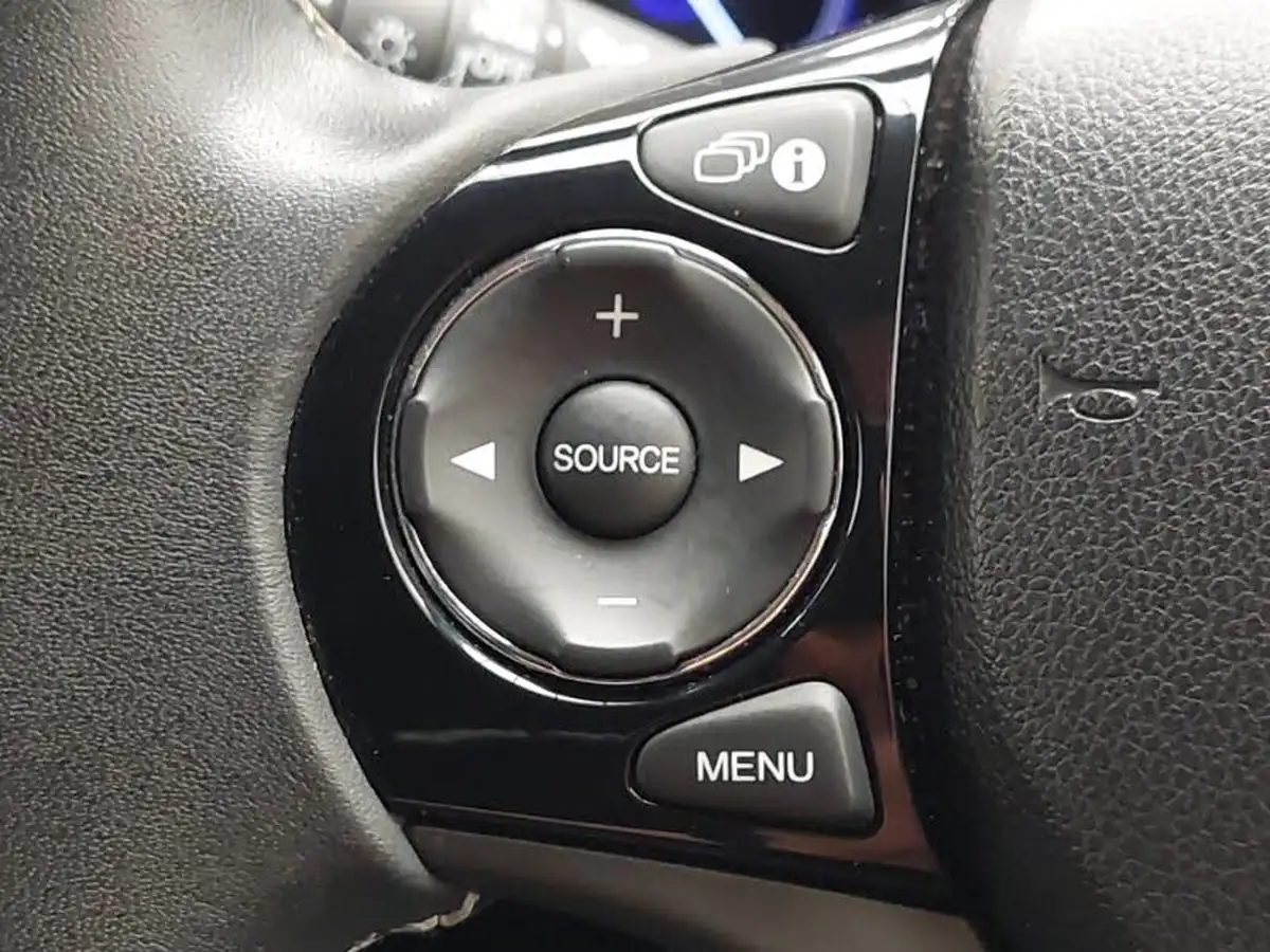 2015-honda-civic-16-i-dtec-sr-honda-connect-with-navi-tourer-big-17