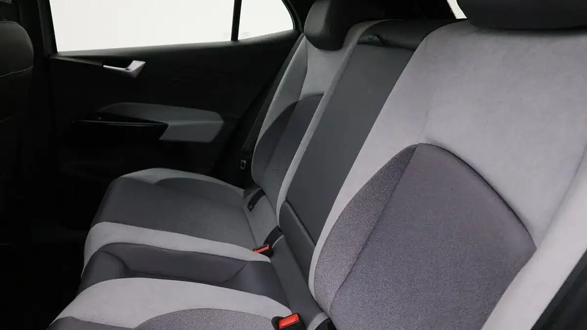 2021-volkswagen-id3-e-tour-big-7