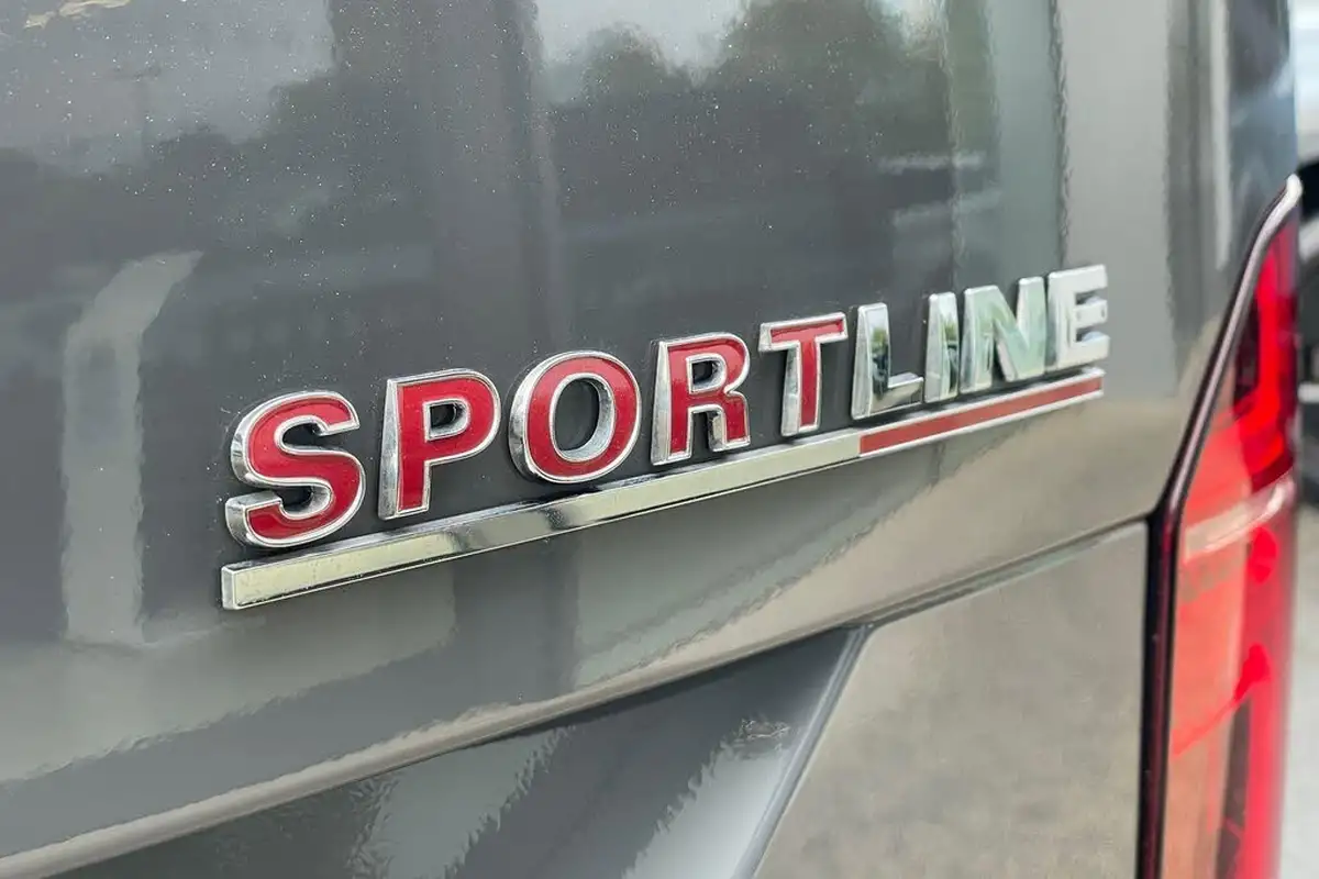 2024-volkswagen-transporter-20bitdi-t32-sportline-bmt-swb-panel-van-big-34