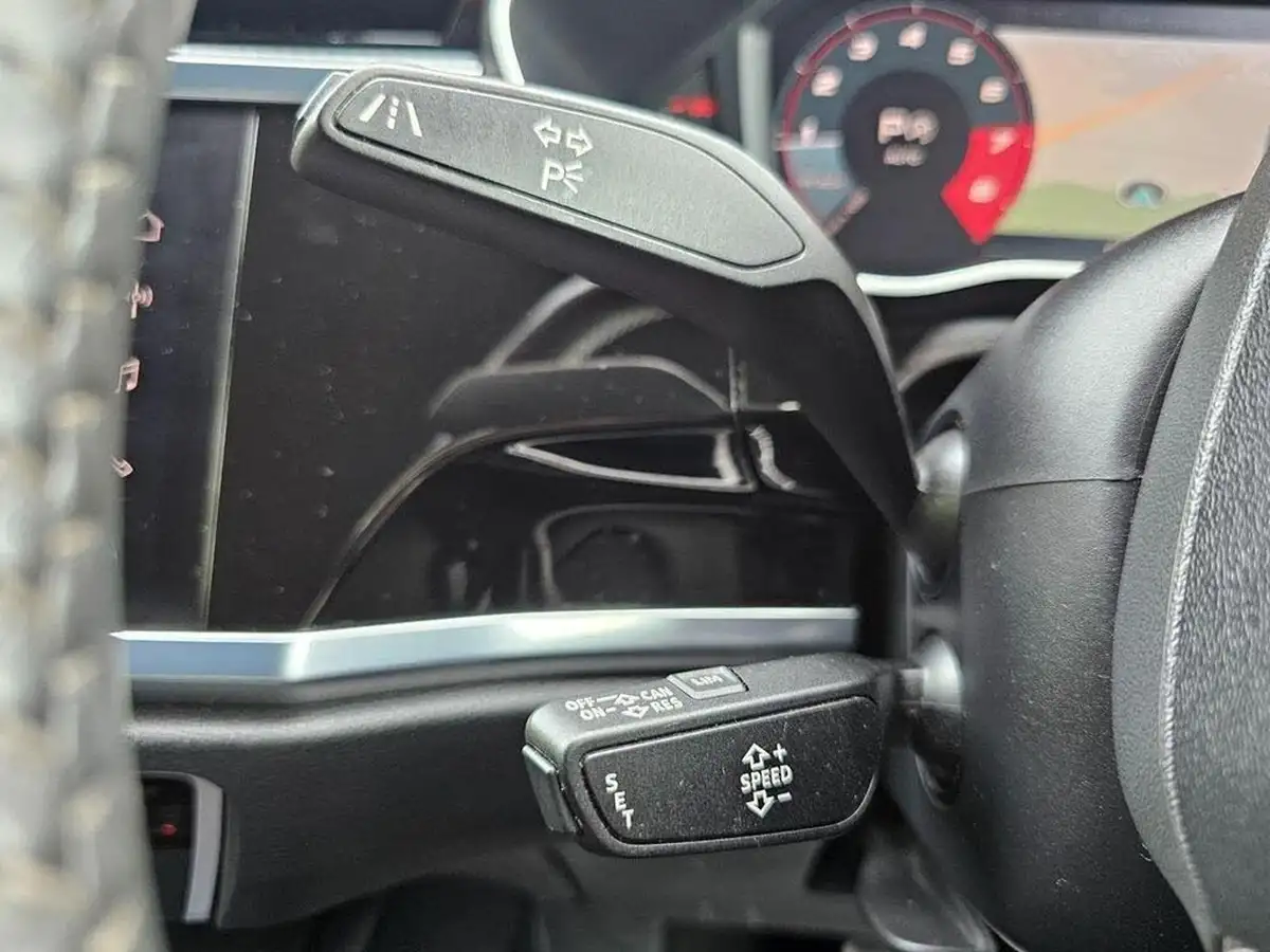 2019-audi-q3-20-40-tfsi-s-line-big-14