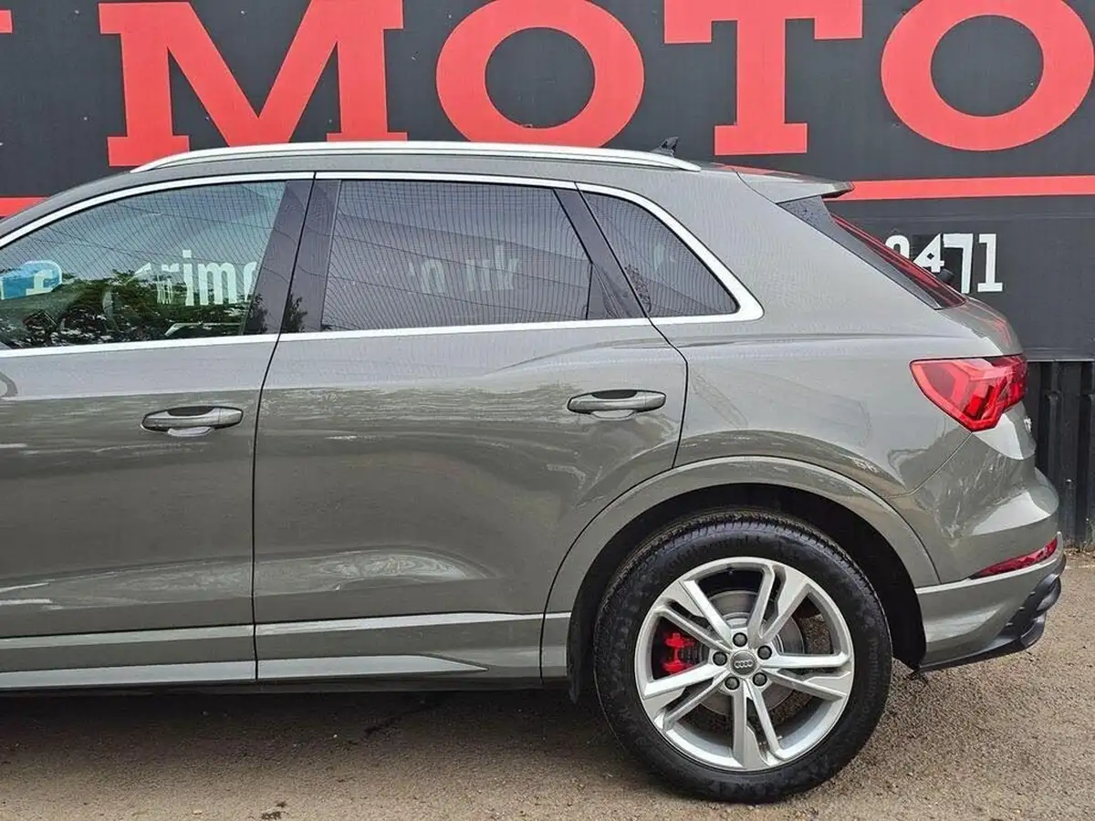 2019-audi-q3-20-40-tfsi-s-line-big-38