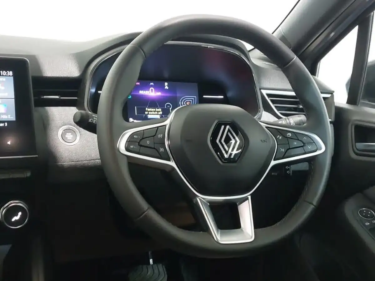 2024-renault-clio-16-techno-big-6