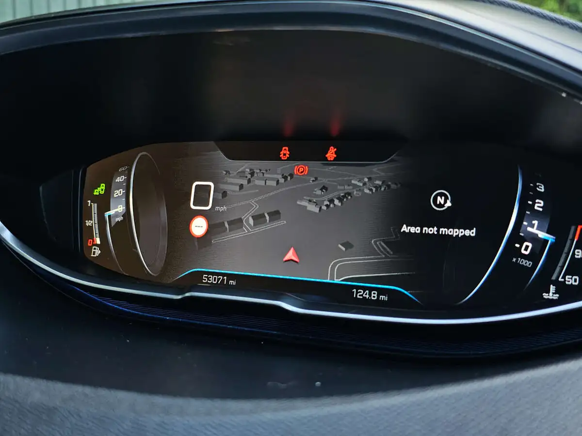 2018-peugeot-3008-suv-15-bluehdi-allure-big-4