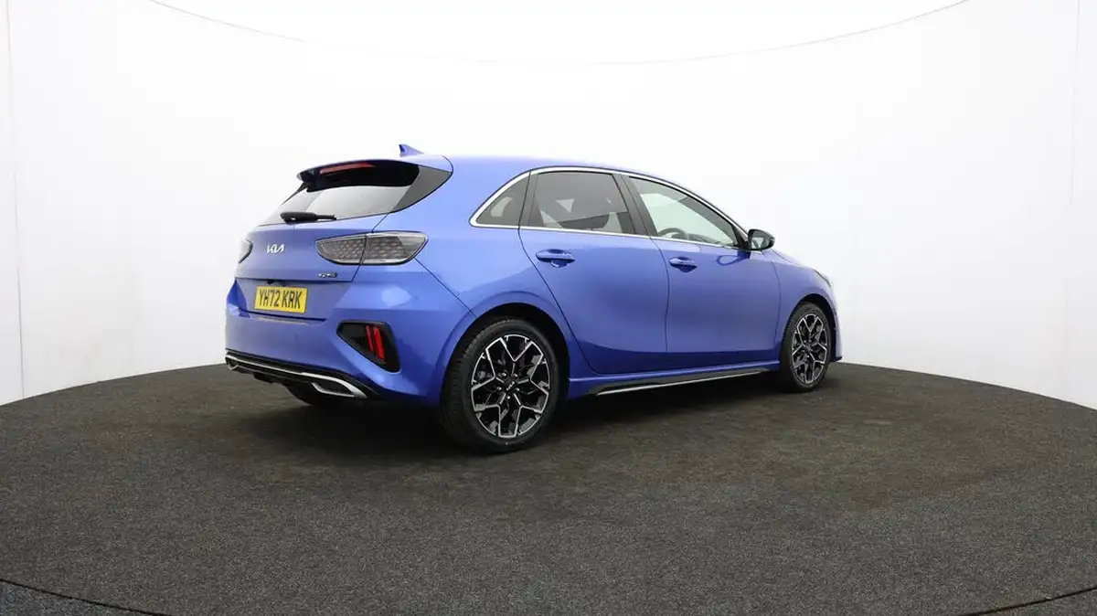2022-kia-ceed-15-t-gdi-gt-line-big-36