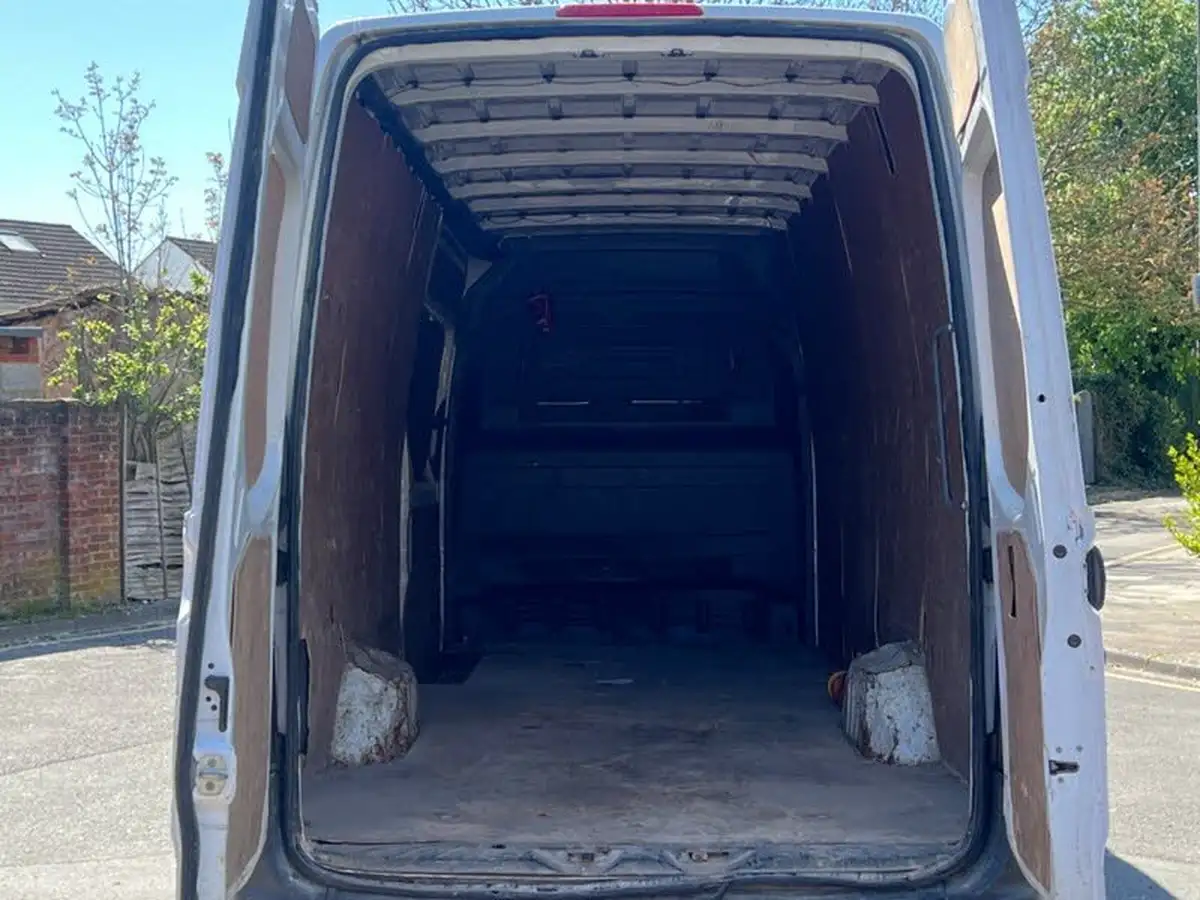 2021-mercedes-benz-sprinter-20cdi-315-l1h1-progressive-150pseu6dt-panel-rwd-eco-gear-360-big-36