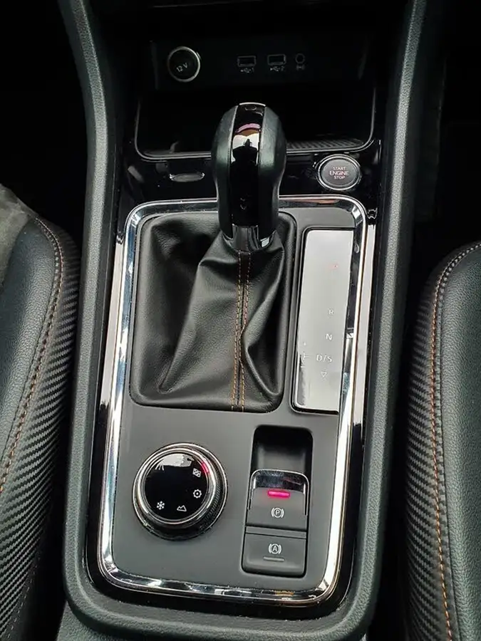 2020-seat-cupra-ateca-20-tsi-300ps-comfort-sound-pack-big-19