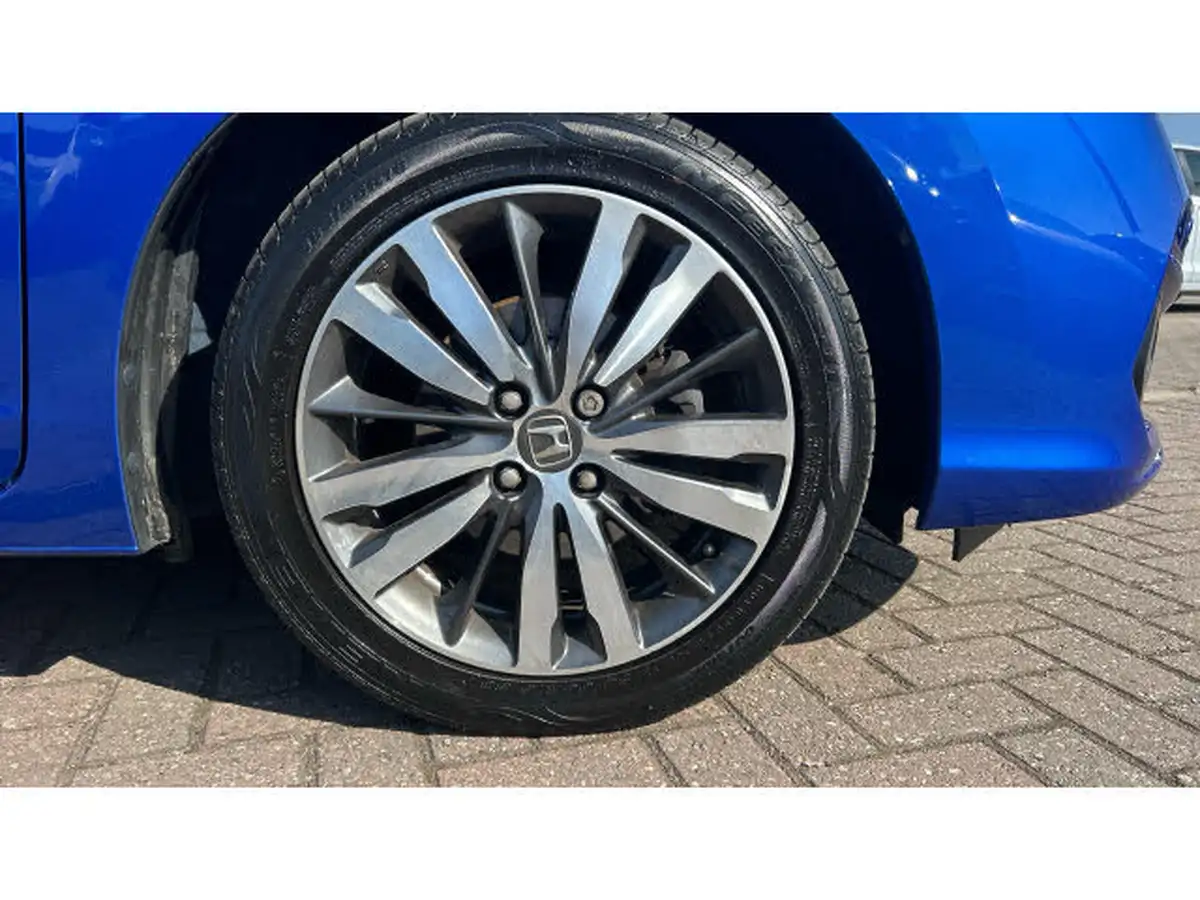 2019-honda-jazz-13-i-vtec-ex-navi-cvt-big-30