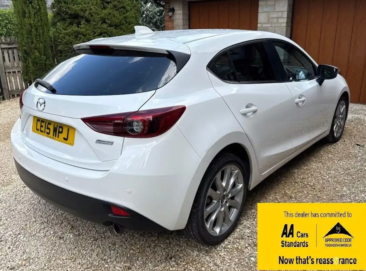 2015-mazda-mazda3-20-sport-nav-120ps-hatchback-5d-auto-big-3