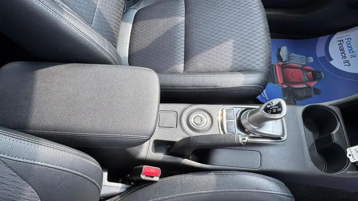2015-mitsubishi-outlander-20-gx3h-phev-5st-big-28