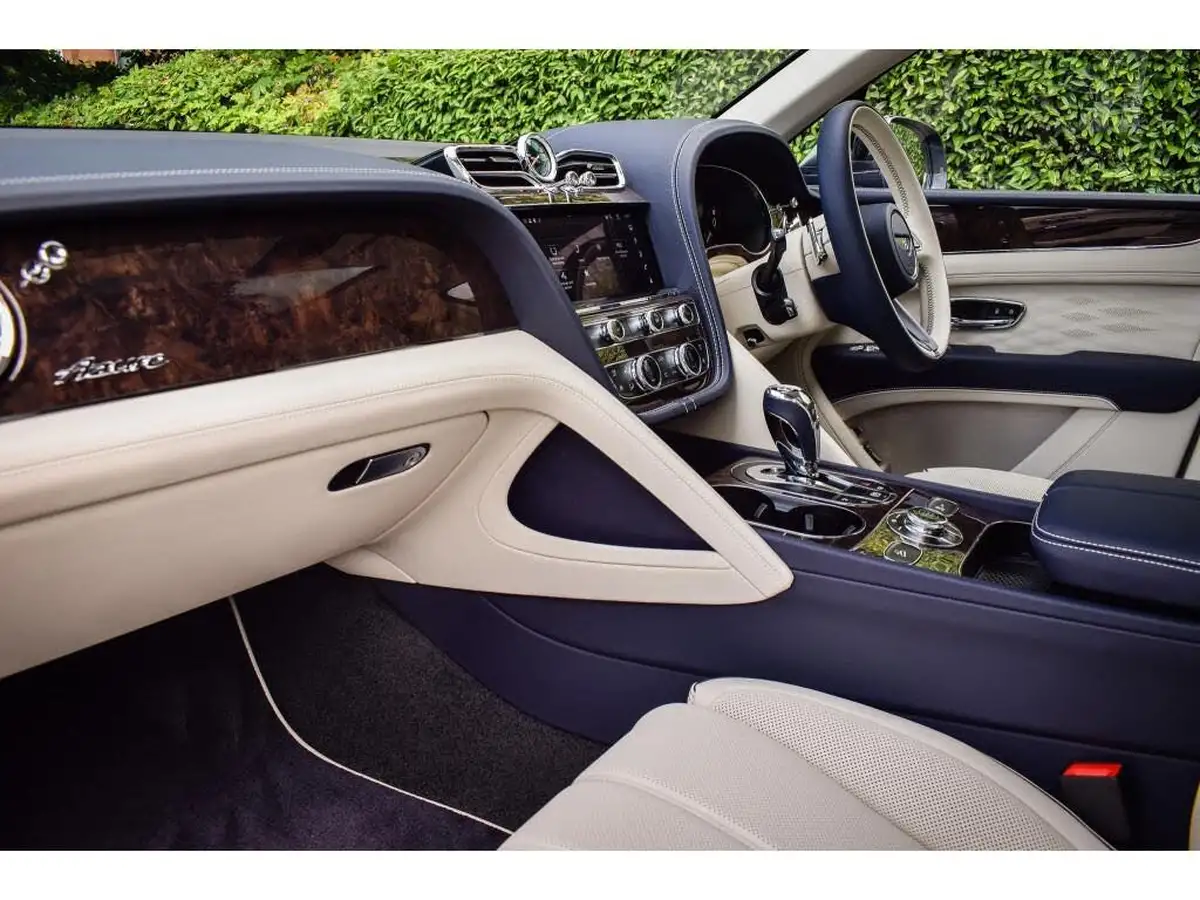 2025-bentley-bentayga-big-1