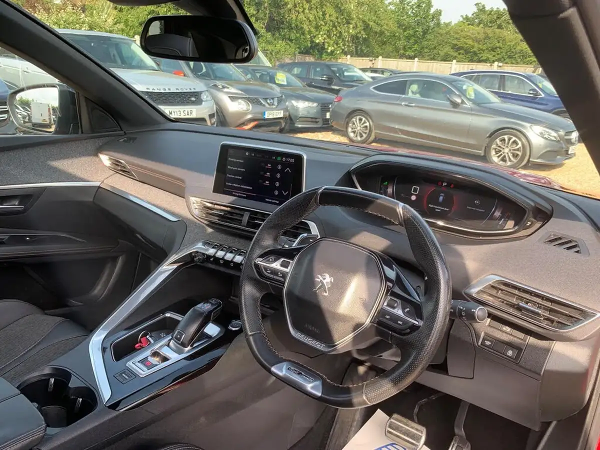 2018-peugeot-3008-suv-16-thp-gt-line-premium-big-13