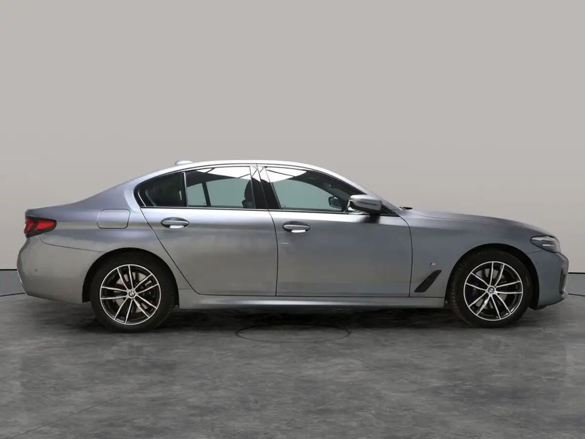 2021-bmw-5-series-20-530e-m-sport-saloon-4d-big-8