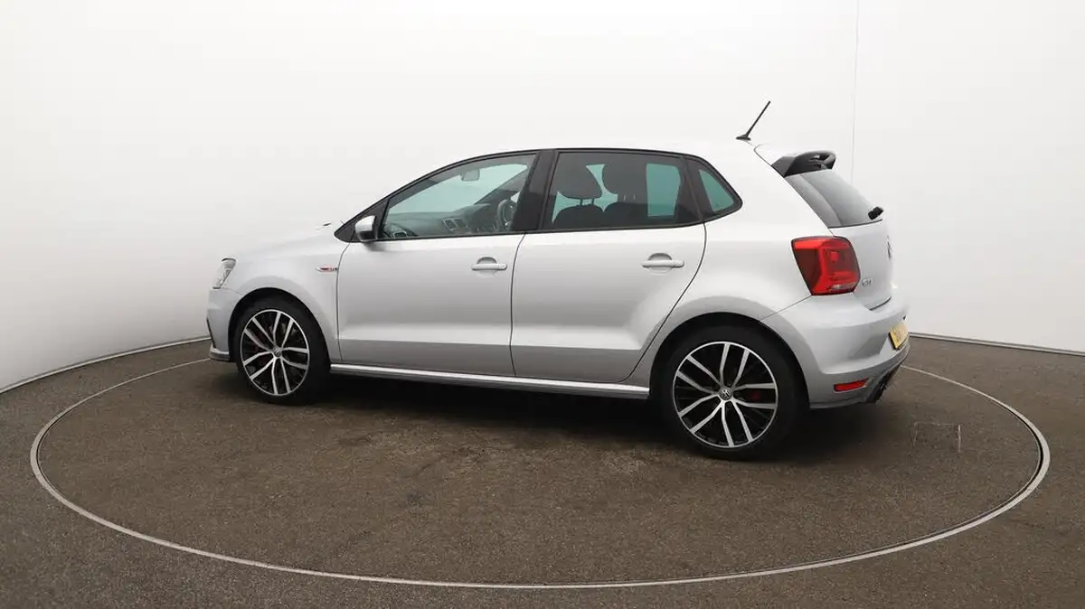 2017-volkswagen-polo-18-tsi-gti-bmtss-5d-big-46