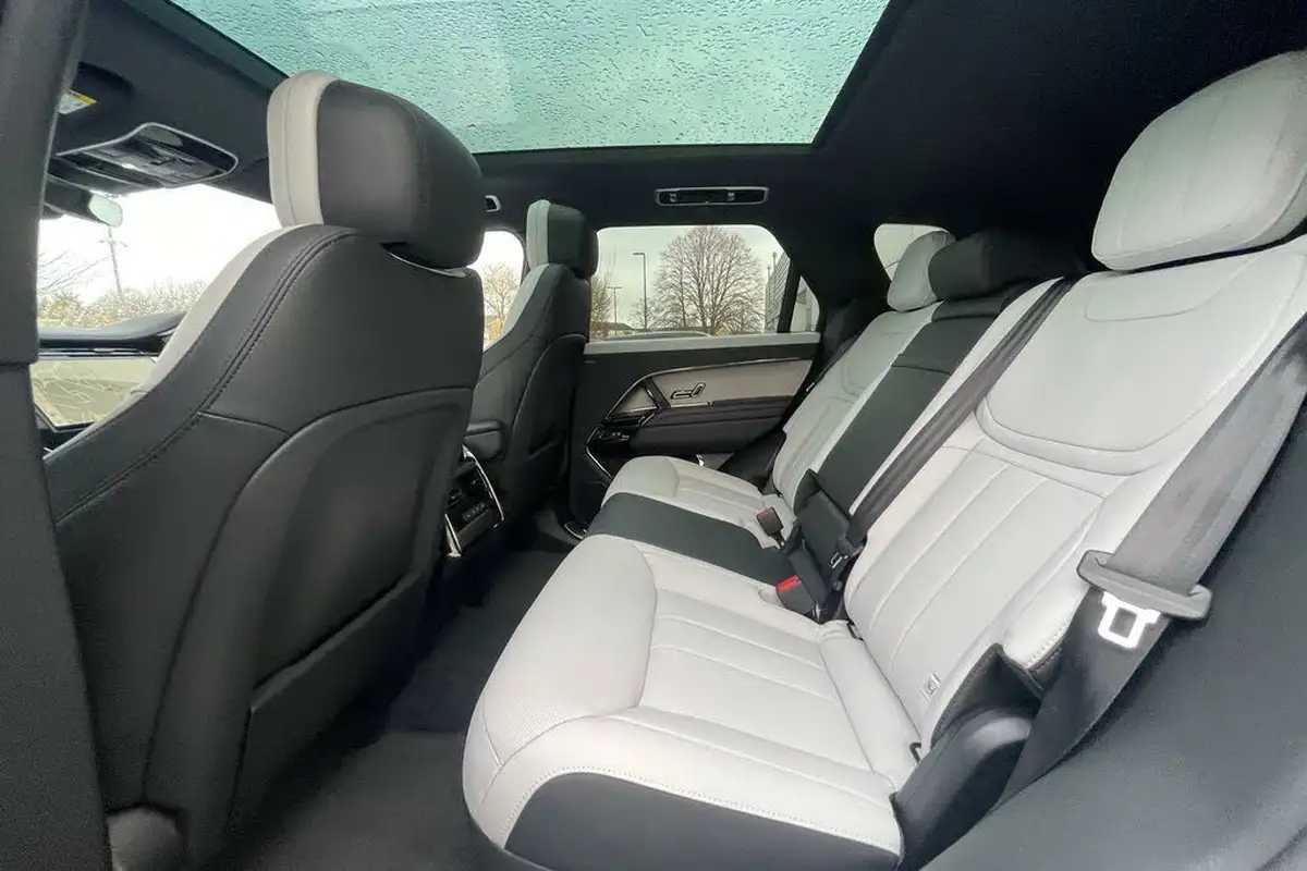 2024-land-rover-range-rover-sport-30-d300-dynamic-se-big-49