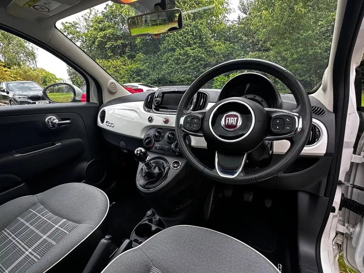 2016-fiat-500-12-lounge-big-17