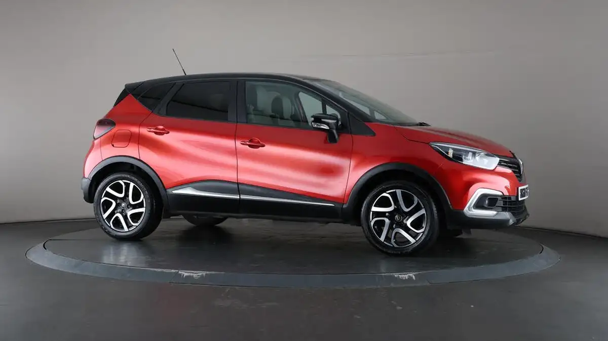 2019-renault-captur-09-tce-iconic-big-48