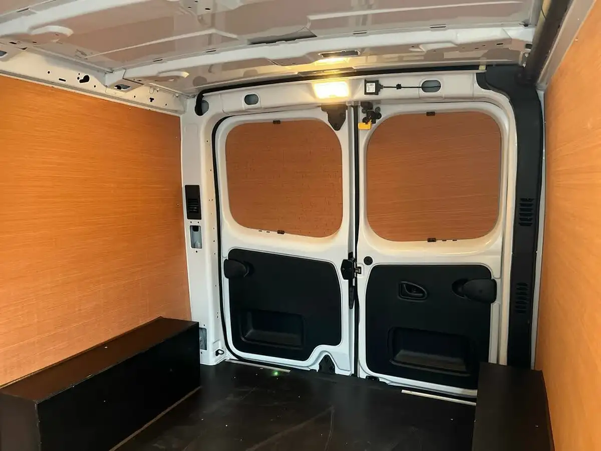 2025-renault-trafic-20dci-ll30-130-advance-panel-big-8