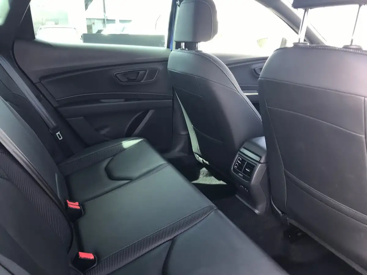 2019-seat-leon-20-tsi-cupra-lux-big-7