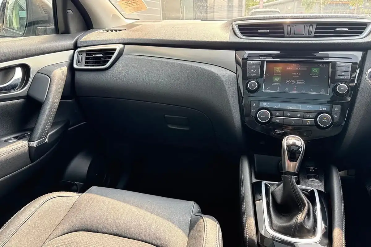 2020-nissan-qashqai-13-dig-t-tekna-160ps-dct-big-18