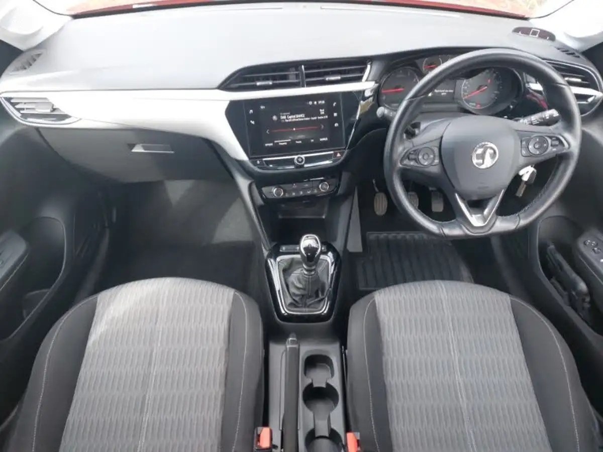 2020-vauxhall-corsa-12-turbo-se-nav-big-2