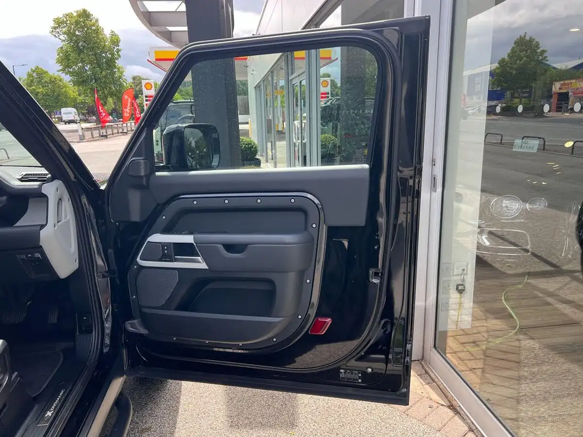 2024-land-rover-90-defender-30-d250-x-dynamic-hse-2996cc-big-20