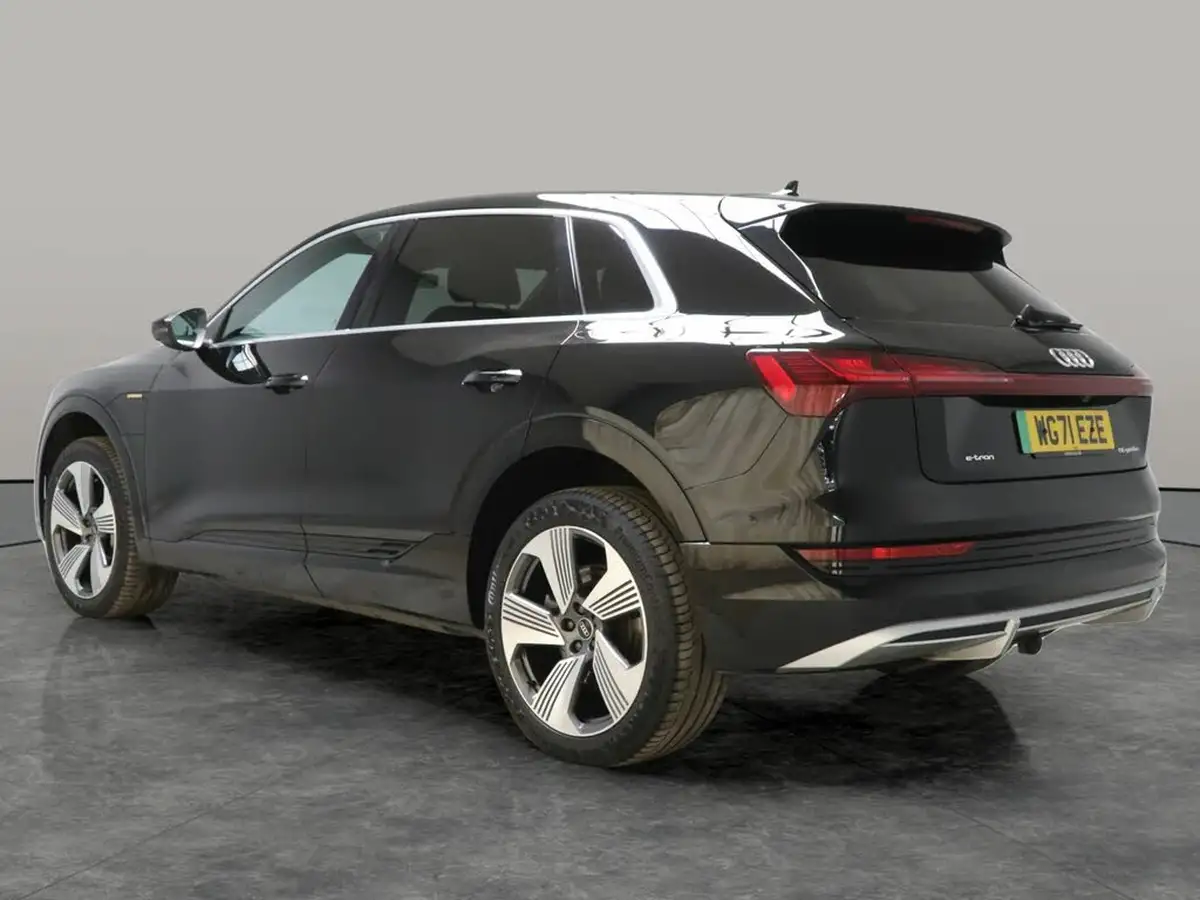2021-audi-e-tron-55e-s-line-station-wagon-big-15