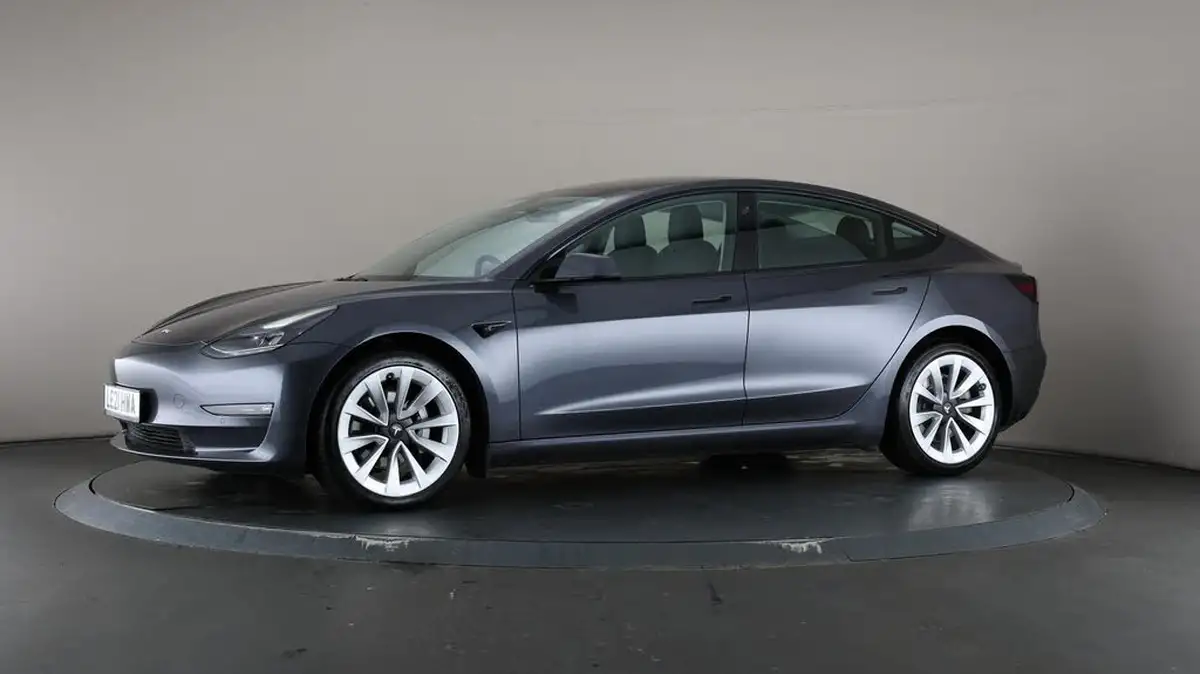 2021-tesla-model-3-e-long-range-4x4-big-24