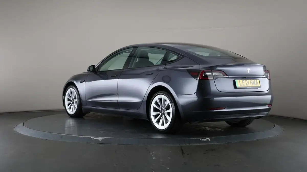 2021-tesla-model-3-e-long-range-4x4-big-72