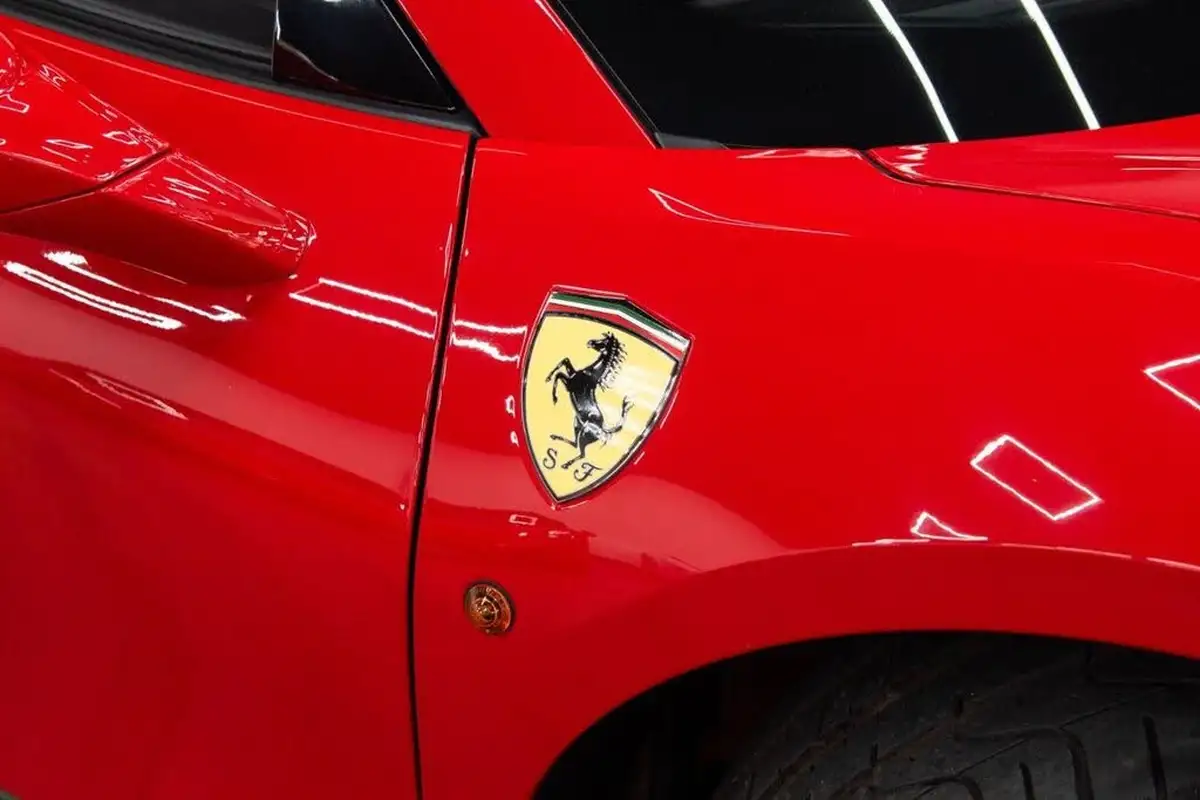 2017-ferrari-488-39-488-spider-big-14