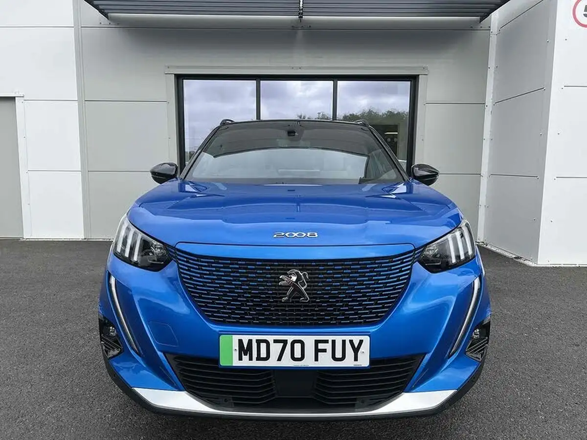 2021-peugeot-2008-suv-e-gt-premium-big-2