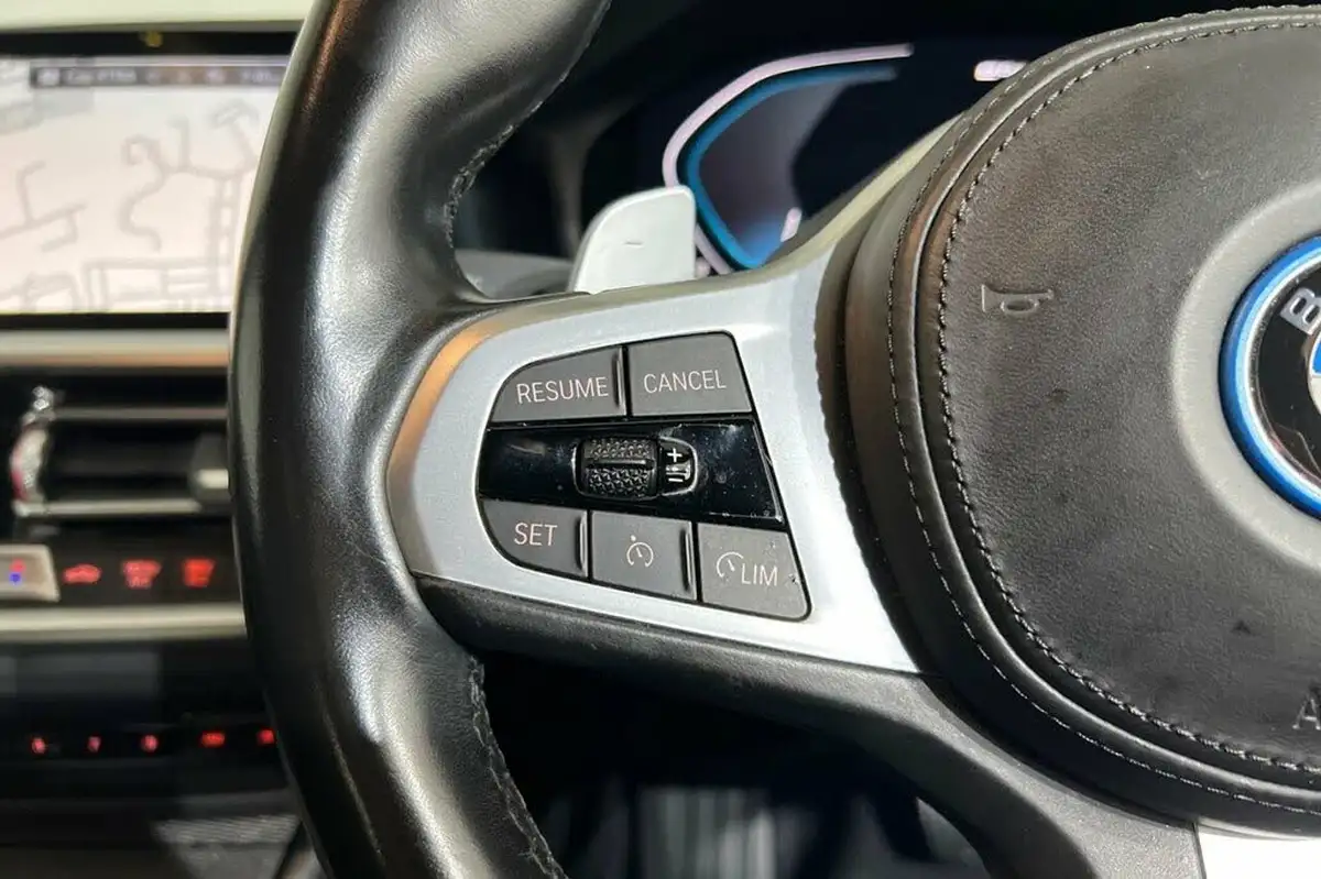 2021-bmw-3-series-20-330e-m-sport-pro-edition-saloon-4d-big-24