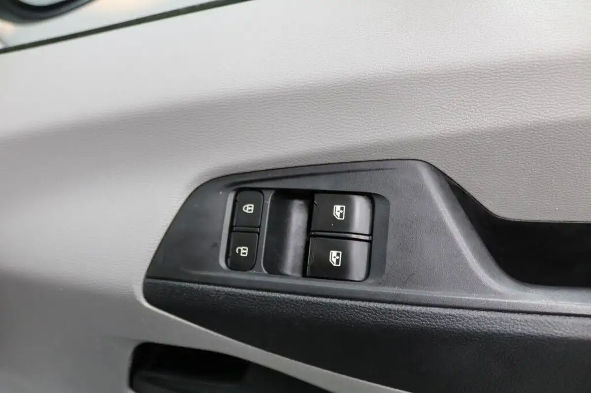 2022-maxus-deliver-9-20tdi-l3h2-big-28