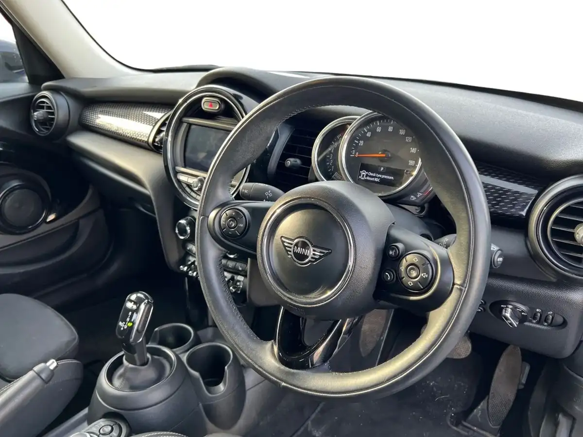 2019-mini-cooper-20-cooper-s-classic-189bhp-hatchback-5d-auto-big-8