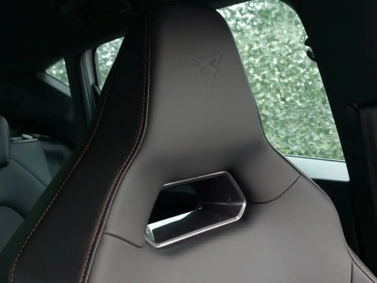 2023-cupra-leon-nf-20-tsi-vz2-245ps-hatchback-big-18