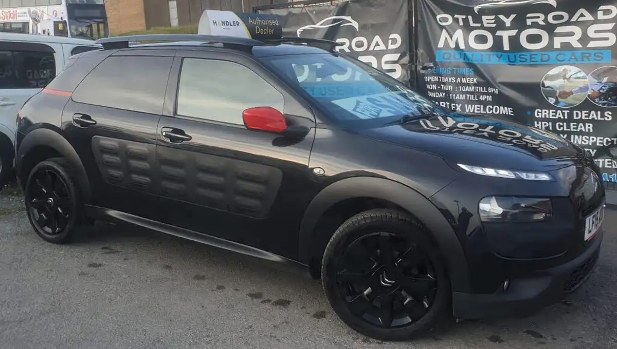 2015-citroen-c4-cactus-16bluehdi-flair-big-48