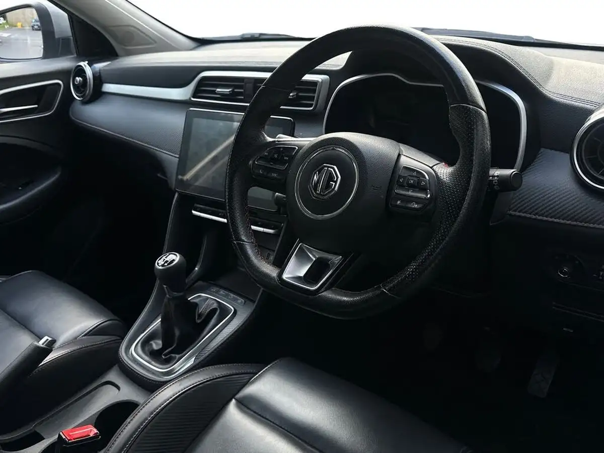 2022-mg-zs-suv-15-vti-tech-exclusive-big-14