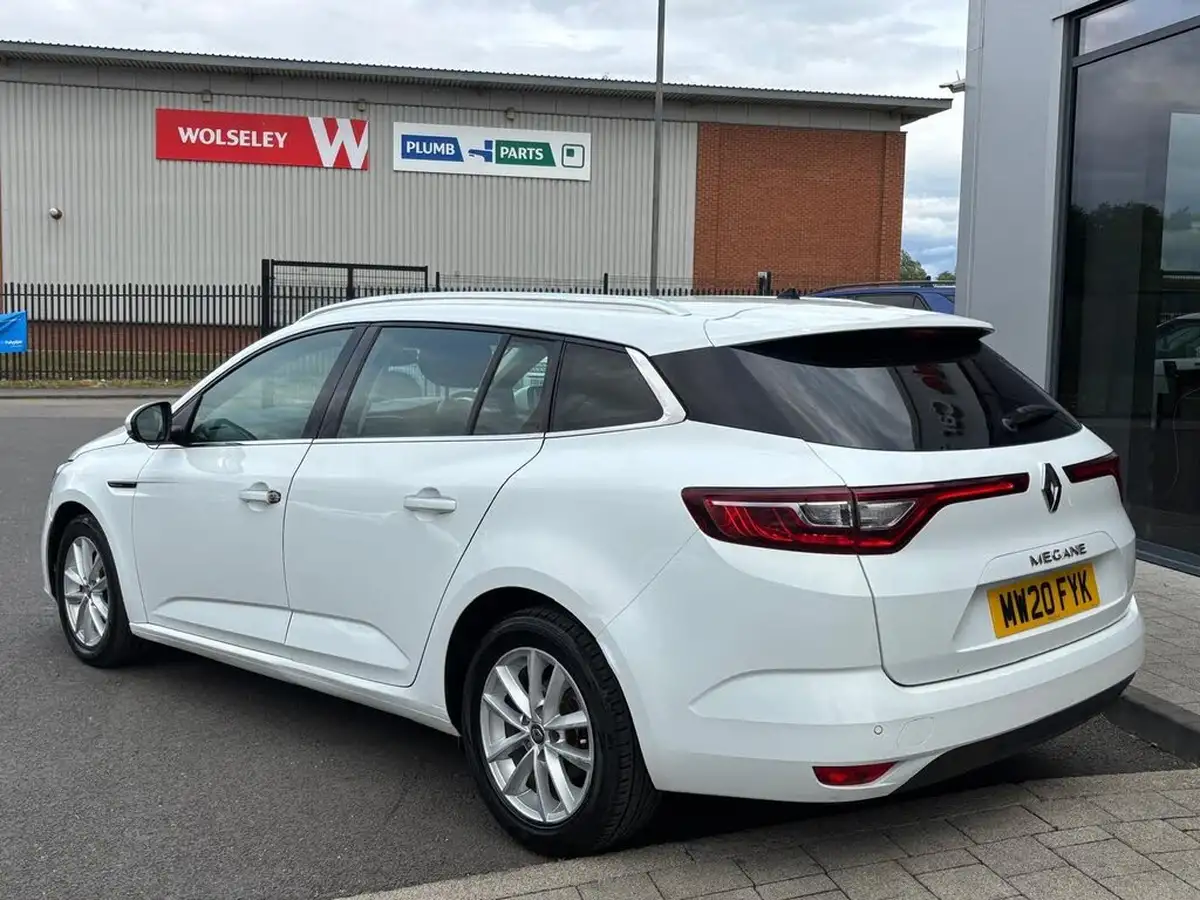 2020-renault-megane-15dci-play-sport-tourer-big-2