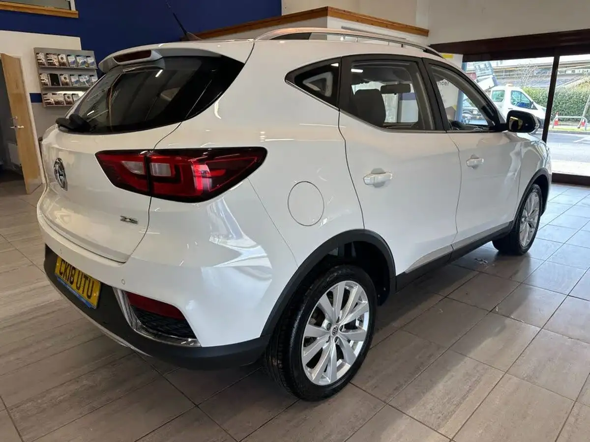 2018-mg-zs-suv-15-vti-tech-excite-big-6