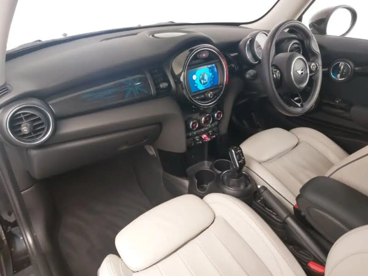 2019-mini-cooper-15-cooper-exclusive-134bhp-hatchback-3d-auto-big-6