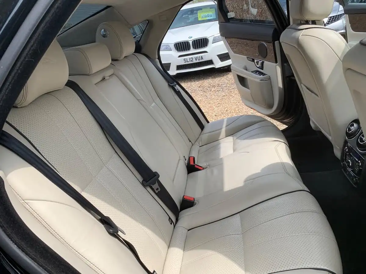 2015-jaguar-xj-series-30td-xj-portfolio-swb-auto-big-58