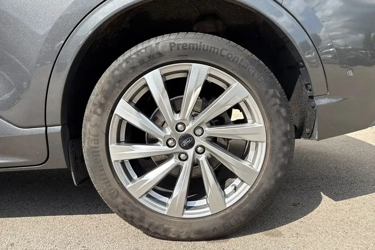 2022-ford-kuga-25t-vignale-190ps-fhev-big-11