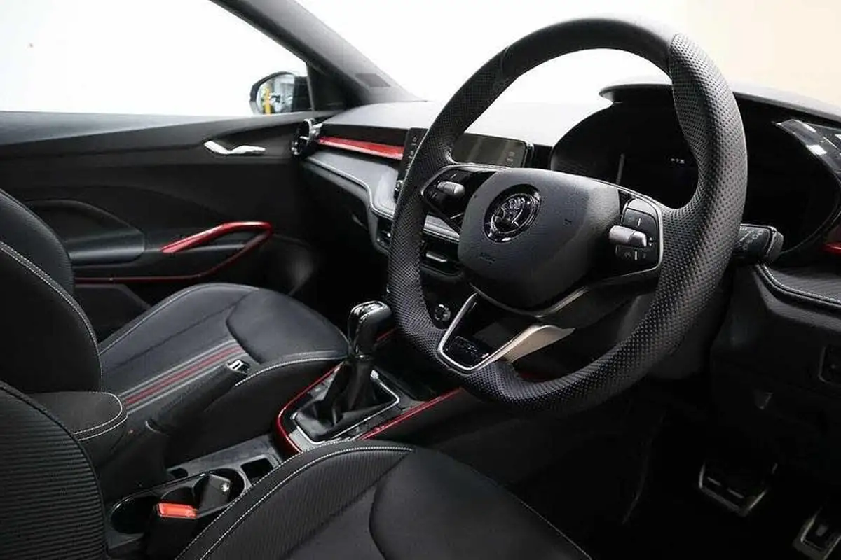 2024-skoda-fabia-15-tsi-monte-carlo-edition-big-5