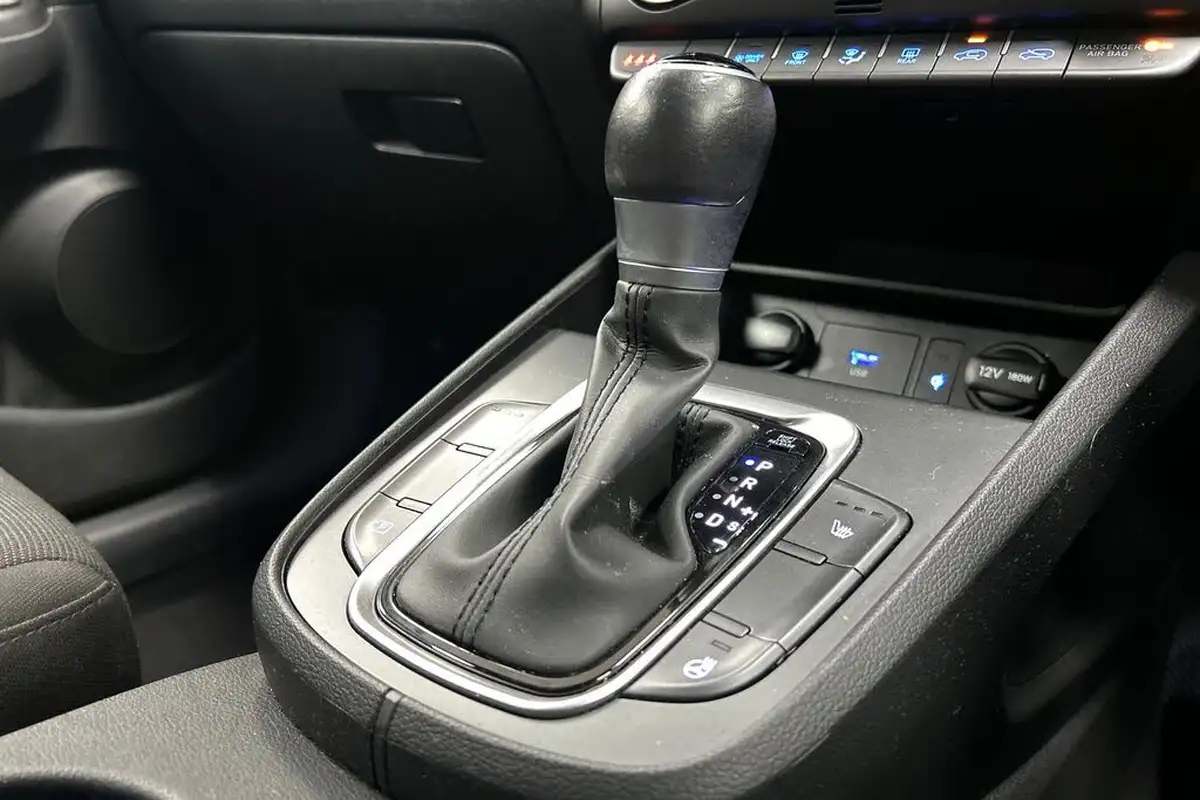 2022-hyundai-kona-16-gdi-premium-big-18