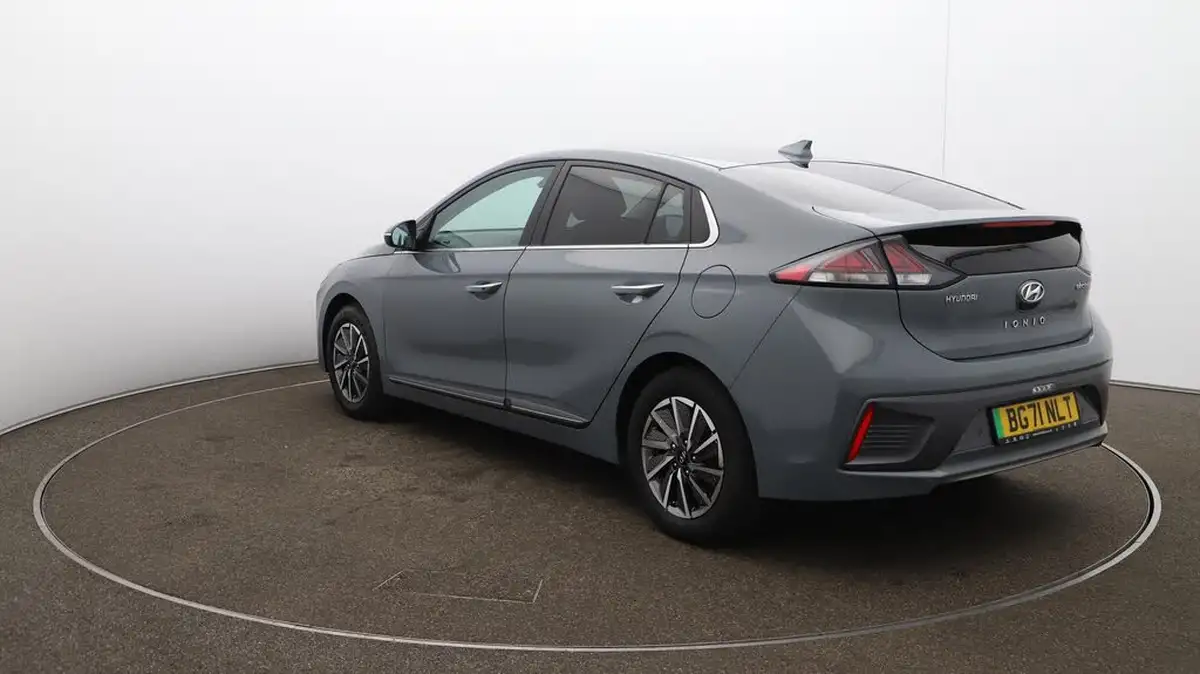 2021-hyundai-ioniq-e-premium-electric-100kw-big-56