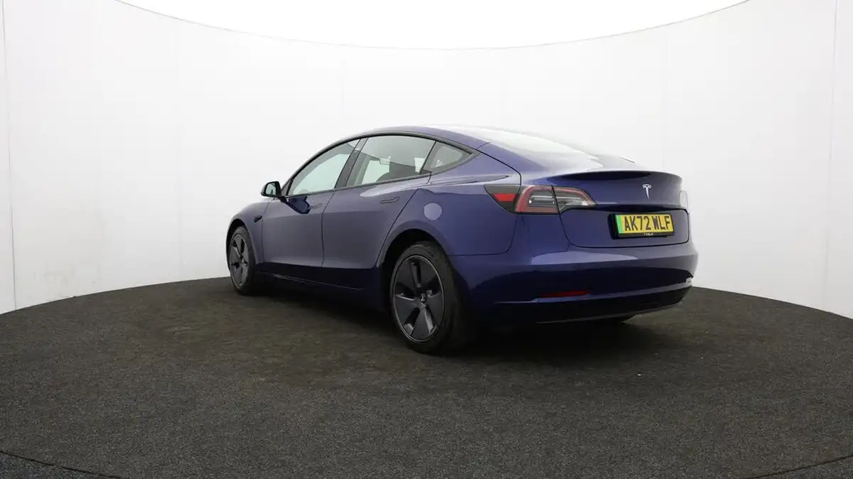 2022-tesla-model-3-e-rwd-big-78