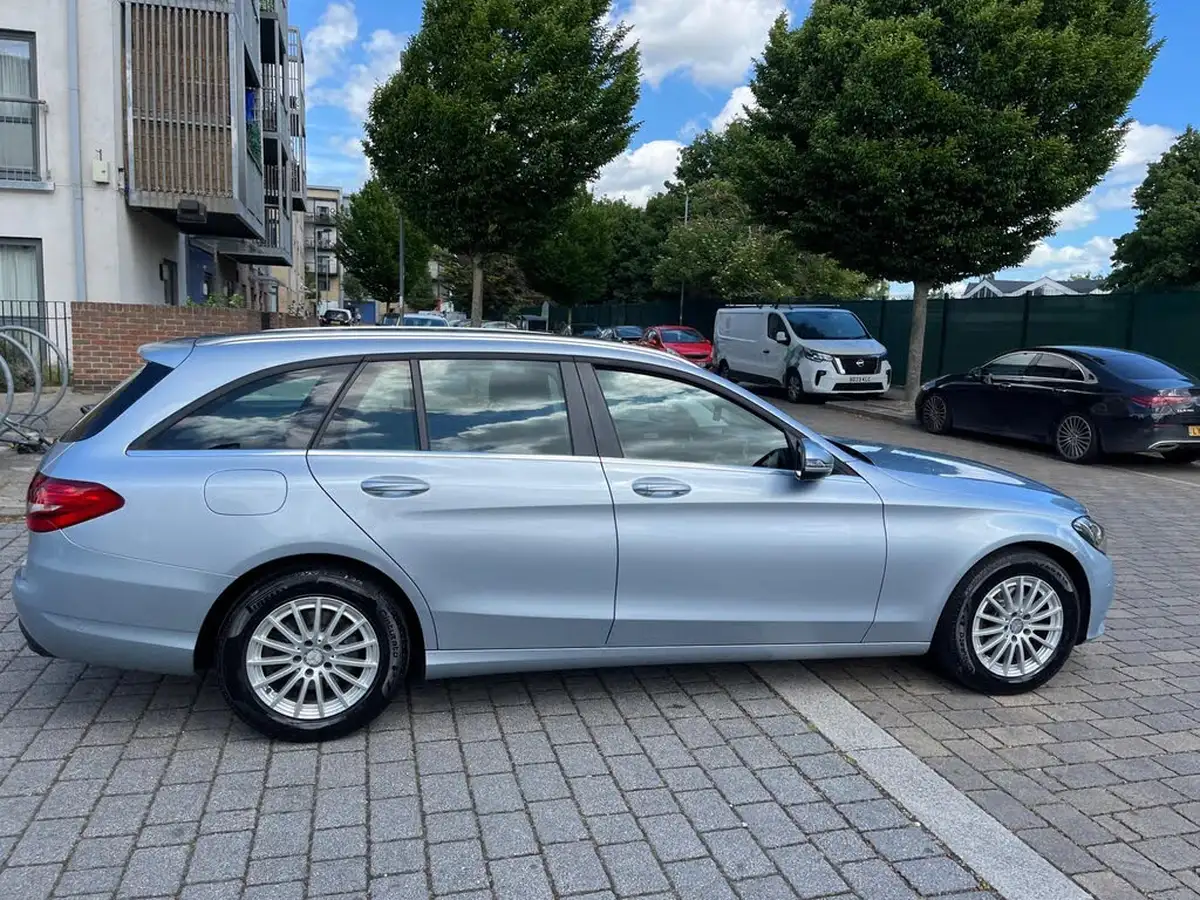 2015-mercedes-benz-c-class-20-c200-se-184ps-executivess-estate-5d-7g-tronic-plus-big-18
