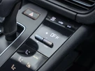 2022-porsche-macan-20-small-19